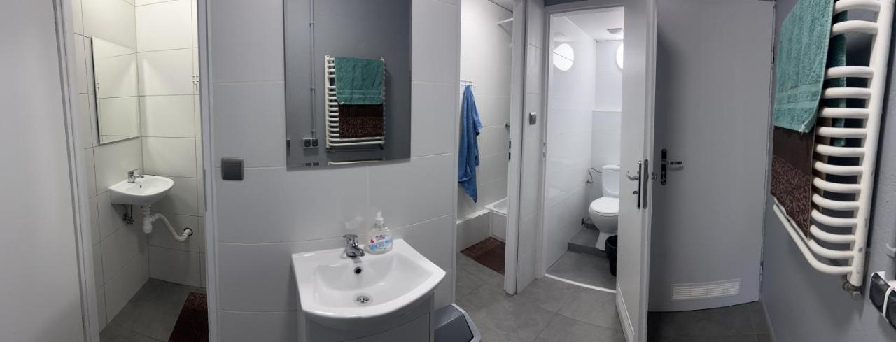 Hostel Poplawok Warszawa Eksteriør bilde